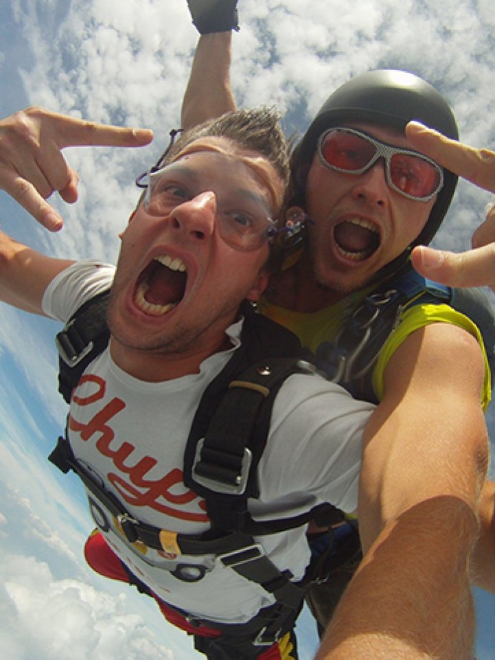 Tandemugrás kézi kamerával